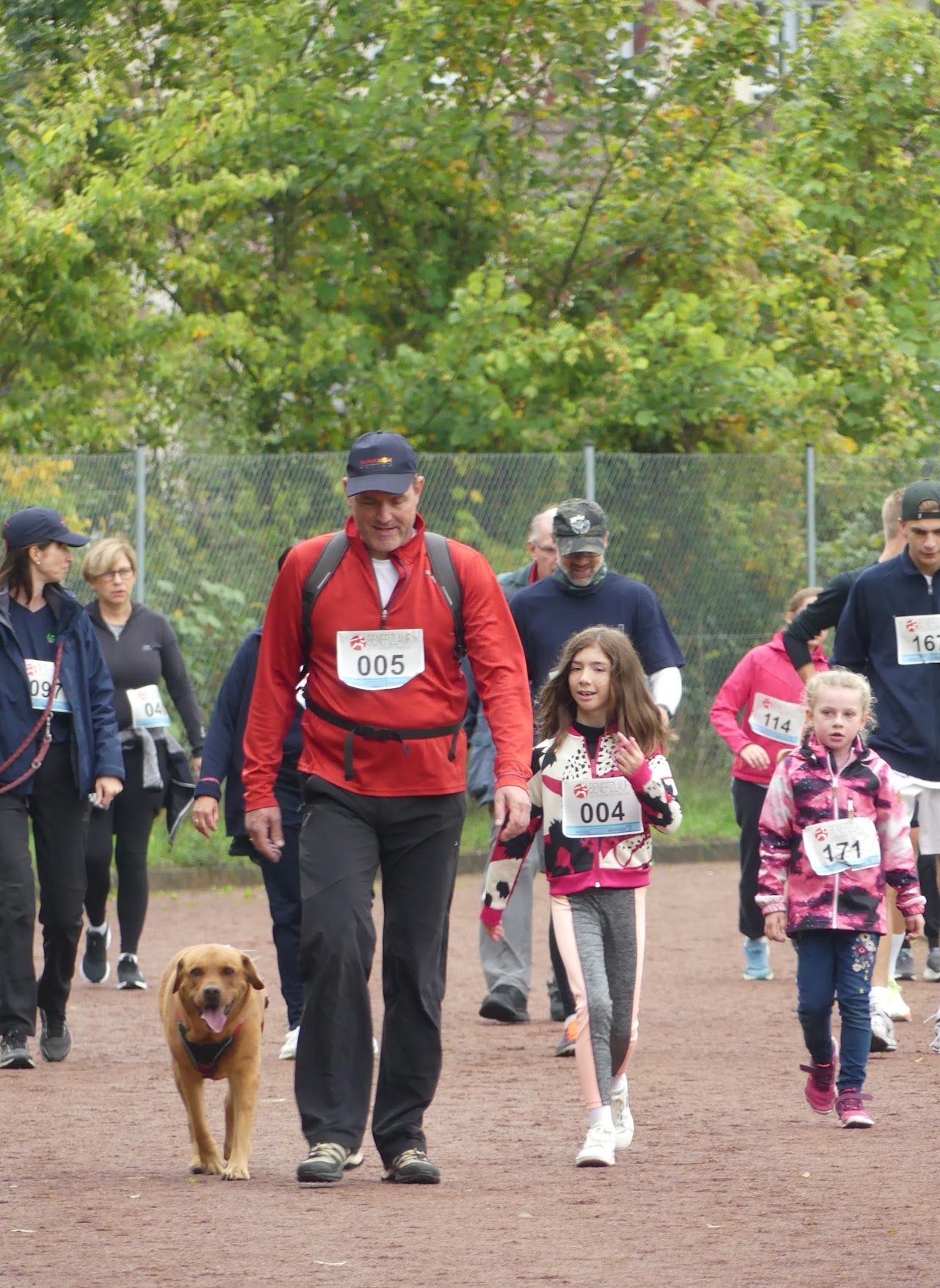 Bild vom 13. Benefizlauf im Jahr 2022. Dies ist das 281. Bild.